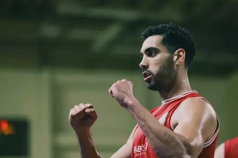 الأهلي يحبط ريمونتادا الاتحاد بثلاثية قاتلة ليتوج بدوري السوبر للمرة الثامنة في تاريخه